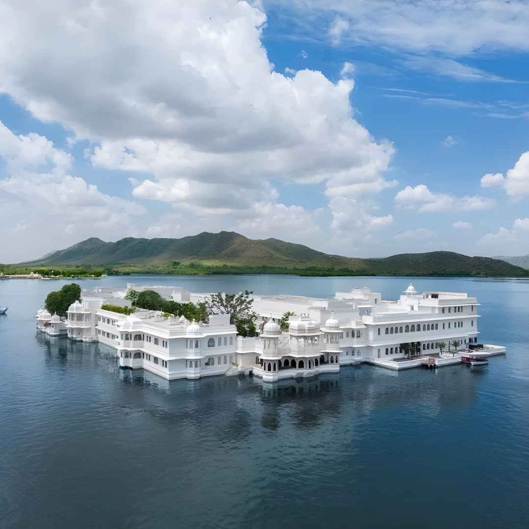 Mini Bus Service with Rajasthan Tours And Travels